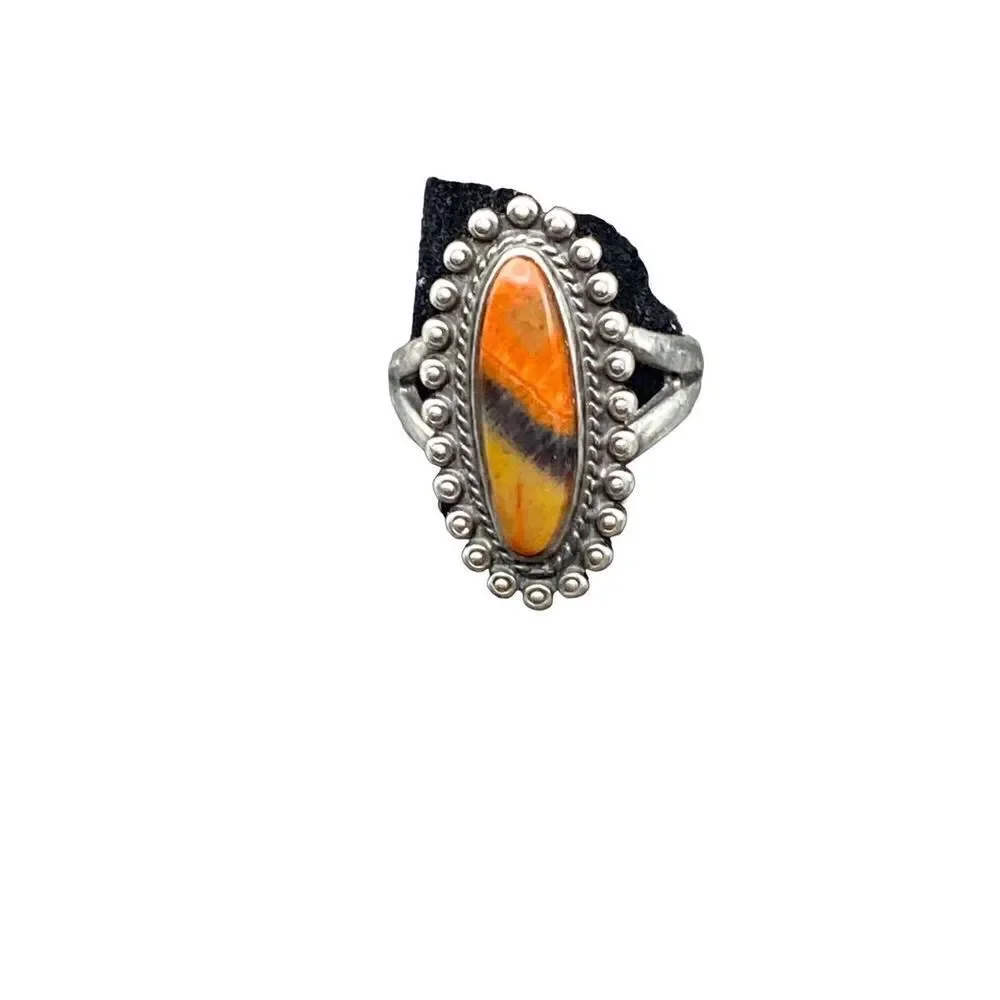 Vintage silver jasper surrounded by rope and dotted detail ring